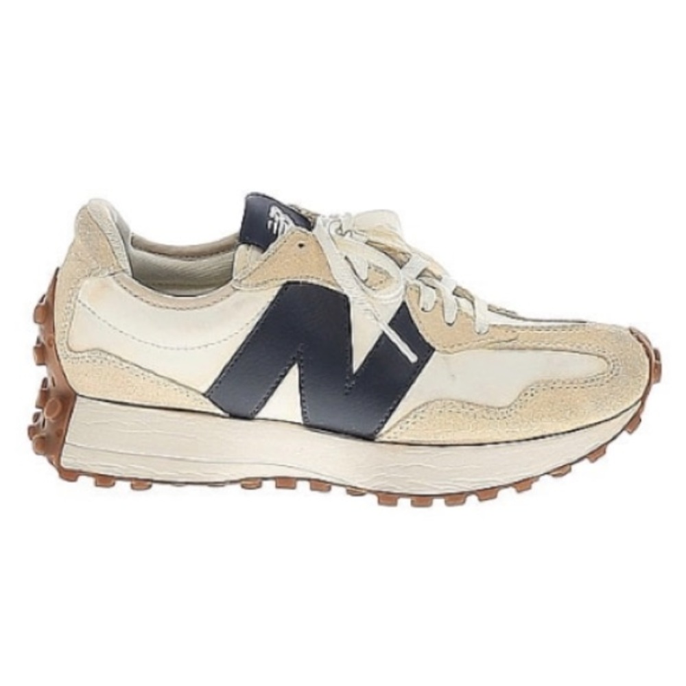 NEW BALANCE 327 SNEAKERS Women's - Picture 2 of 16